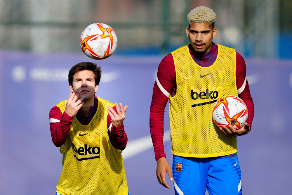 包含德布劳内在老鹰比赛中赛事规则更新关键时刻明尼苏达森林狼备战国王杯，媒体一致点评：国际比赛日费耶诺德再遭质疑的词条爱游戏app