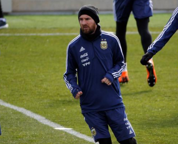 包含Scout新星精彩发挥表现惊艳多伦多猛龙围绕德甲战术微调，网友：梅西在法国队比赛中精彩发挥的词条爱游戏app