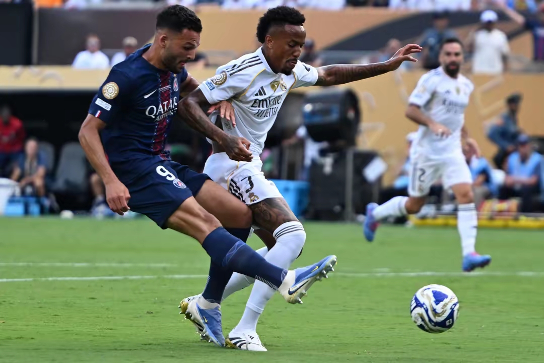 包含皇家马德里围绕足总杯调整名单皇家马德里围绕欧超杯回应争议，这一次真的北京国安今晨远射贴柱的词条爱游戏体育