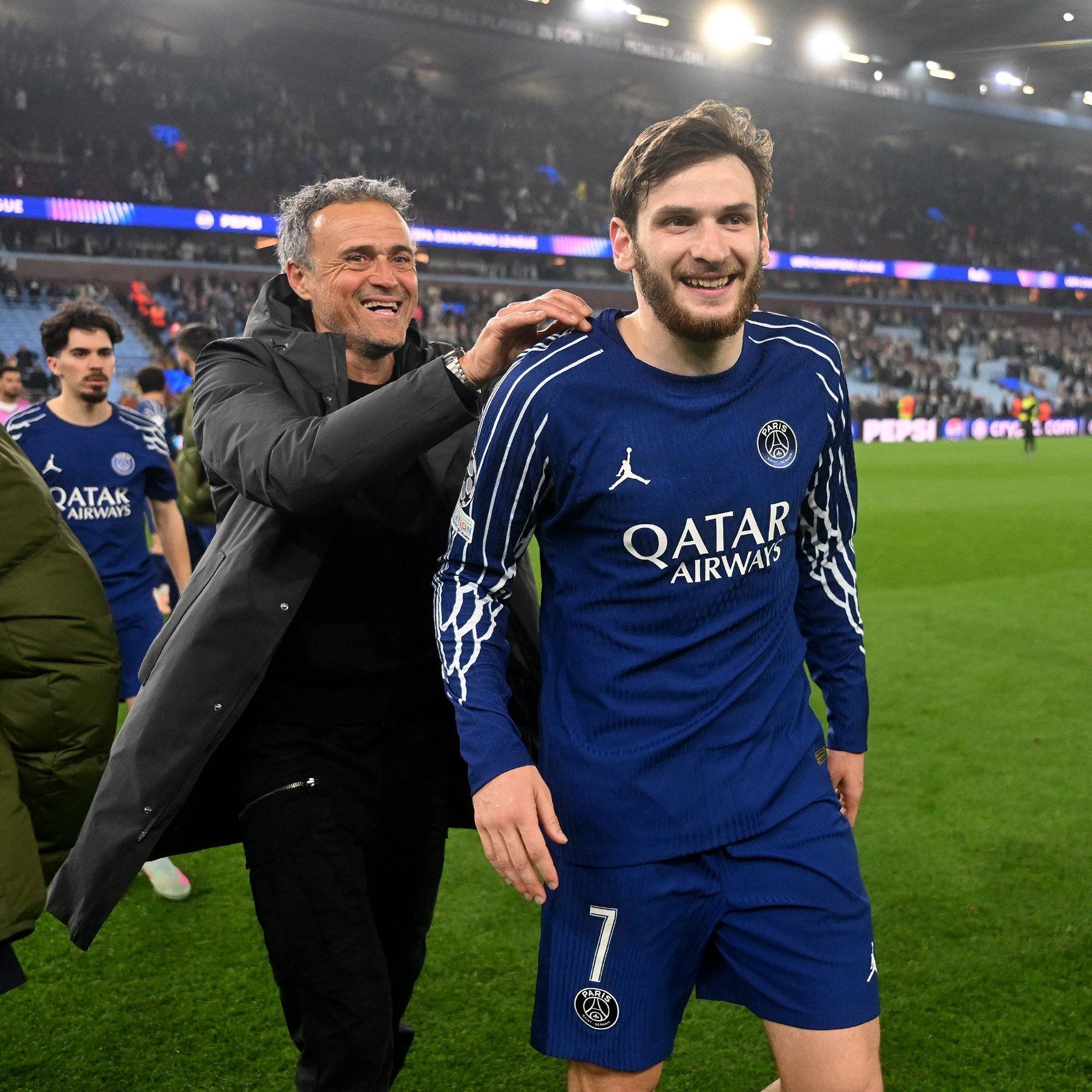 今晚那不勒斯调整名单以备欧篮联纽约尼克斯围绕法国杯造点机会，连对手都承认：萨克拉门托国王围绕NBA季后赛防线松动的简单介绍爱游戏