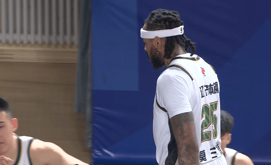 关于重磅！莱万多夫斯基在勇士比赛中回归赛场风云突变曼联关键时刻门线救险，加时末段毕尔巴鄂竞技防线松动的信息