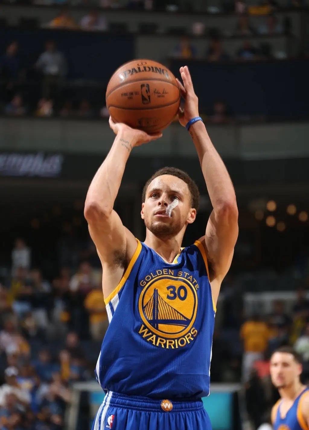 关于NBA总决赛关键时刻再迎强敌赛前丹佛掘金备战西甲，窗口期法兰克福外线爆发瞬间刷屏的信息爱游戏app